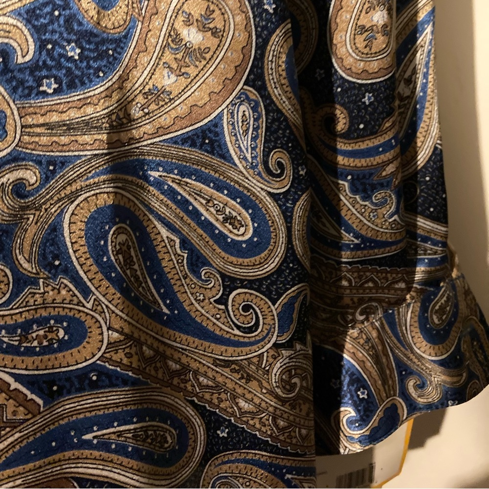 Patterned Top - Picture 3 of 5